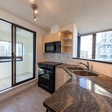 The Lions in Downtown - Studio For Rent in Vancouver 1510 - 1331 Alberni Street, Vancouver, BC, V6E 4S1
