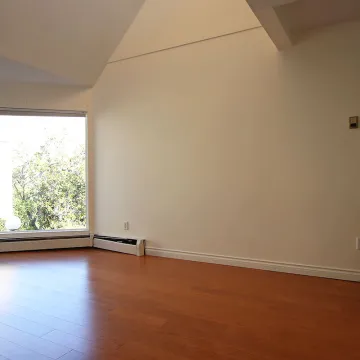 Laurel Court in Fairview - 1 Bedroom Townhouse For Rent in Vancouver 8 - 870 West 7th Avenue, Vancouver, BC, V5Z 4C1