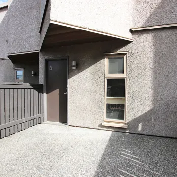 Laurel Court in Fairview - 1 Bedroom Townhouse For Rent in Vancouver 8 - 870 West 7th Avenue, Vancouver, BC, V5Z 4C1