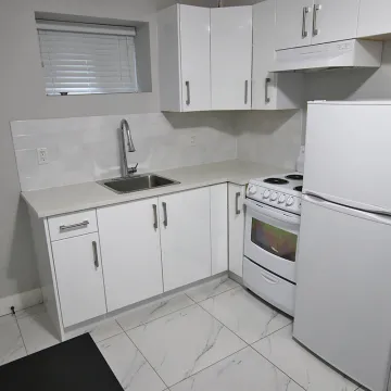 Hastings Sunrise - 1 Bedroom Basement For Rent in Vancouver 718B Renfrew Street, Vancouver, BC, V5K 4B4