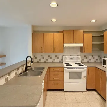 Ventura in Highgate - 2 Bedroom Townhouse For Rent in Burnaby 6863 Prenter Street, Burnaby, BC, V5E 4L2