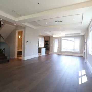 Victoria - 3 Bedroom House (Upper Level) For Rent in Vancouver 1686 East 56th Avenue, Vancouver, BC, V5P 2A4