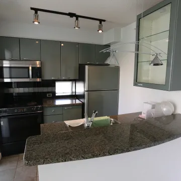 The Canadian in Downtown - 2 Bedroom Apartment For Rent in Vancouver 509 - 1068 Hornby Street, Vancouver, BC, V6Z 2Y7