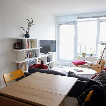 District in Mount Pleasant East - 1 Bed & Den Apartment Rental in East Vancouver - 1 MONTH FREE RENT 913 - 251 East 7th Avenue, Vancouver, BC, V5T 0B9