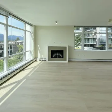 JUNE FREE RENT - Vista Place 2 Bed Apartment Rental in Central Lonsdale 405 - 1320 Chesterfield Avenue North, North Vancouver, BC, V7M 0A6