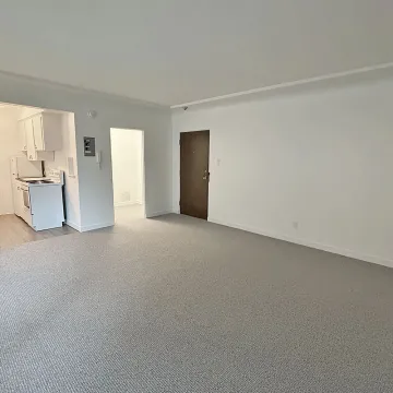 Valcrest Manor in The West End - Studio For Rent in Vancouver 10 - 1208 Burnaby Street, Vancouver, BC, V6E 1P5