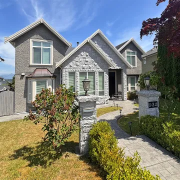 The Heights - 2 Bedroom Basement For Rent in New Westminster 932 Chestnut Street, New Westminster, BC, V3L 4N5