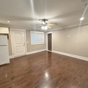 The Heights - 2 Bedroom Basement For Rent in New Westminster 932 Chestnut Street, New Westminster, BC, V3L 4N5