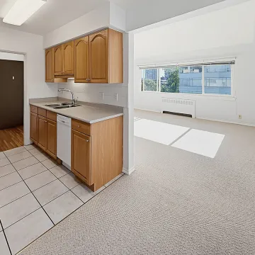Valcrest Manor in The West End - 1 Bedroom Apartment For Rent in Vancouver 12 - 1208 Burnaby Street, Vancouver, BC, V6E 1P5