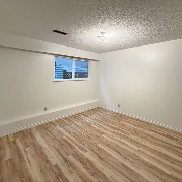 Riley Park - 3 Bedroom Basement For Rent in Vancouver 508B East 27th Avenue, Vancouver, BC, V5V 2K6