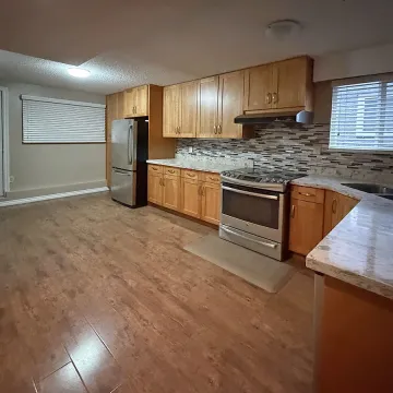 Riley Park - 3 Bedroom Basement For Rent in Vancouver 508B East 27th Avenue, Vancouver, BC, V5V 2K6