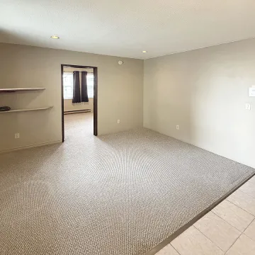 2026 Franklin in Hastings Sunrise - 1 Bedroom Apartment For Rent in Vancouver 5 - 2026 Franklin Street, Vancouver, BC, V5L 1R3