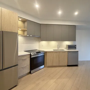 1 MONTH'S RENT FREE - 1 Bedroom Apartment Rental at Eastleigh in Langley City 213 - 20695 Eastleigh Crescent, Langley, BC, V3A 0P7