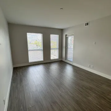 ERA in Downtown - 1 Bedroom Apartment Rentals in Maple Ridge 22265 Dewdney Trunk Road, Maple Ridge, BC, V2X 3J1