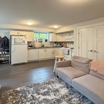 Cloverdale - 1 Bedroom Basement For Rent in Surrey 18089 67 Avenue, Surrey, BC, V3S 7H7