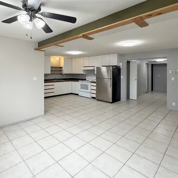 Cloverdale - 2 Bedroom Basement For Rent in Surrey 6639B 184 Street, Surrey, BC, V3S 1G5