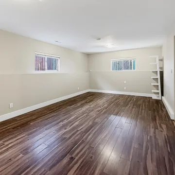 Renfrew Heights - 2 Bedroom Basement For Rent in Vancouver 2862B East 18th Avenue, Vancouver, BC, V5M 2R2