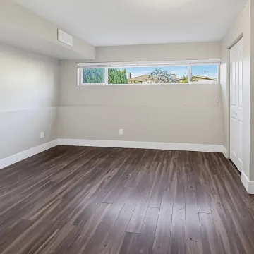 Renfrew Heights - 2 Bedroom Basement For Rent in Vancouver 2862B East 18th Avenue, Vancouver, BC, V5M 2R2