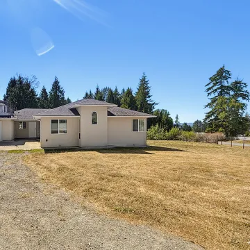 South Surrey - 3 Bedroom House For Rent in Surrey 19506 3A Avenue, Surrey, BC, V3Z 9S9