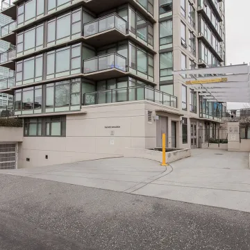 The Zone in Fairview - 1 Bedroom Apartment For Rent in Vancouver 301 - 1068 West Broadway, Vancouver, BC, V6H 0A7
