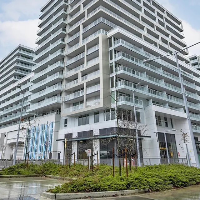 Building - Paramount 2 in Richmond, BC at 6328 No. 3 Road