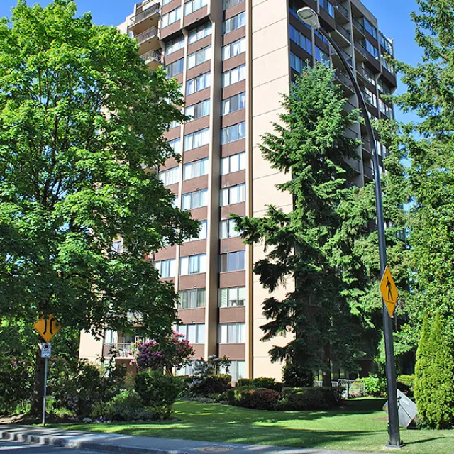 Building - Kingsbury in Burnaby, BC at 7275 Salisbury Avenue