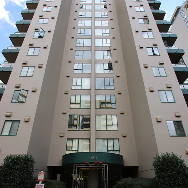 Building - Carnarvon Place in New Westminster, BC at 410 Carnarvon Street