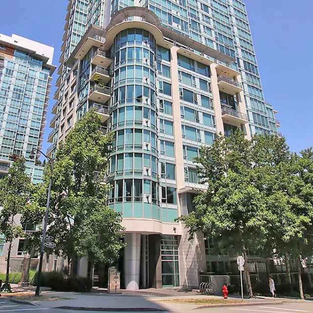 Building - Denia in Vancouver, BC at 499 Broughton Street
