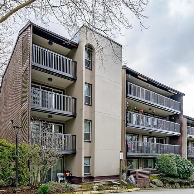 Building - Barclay Woods in Burnaby, BC at 9847 Manchester Drive
