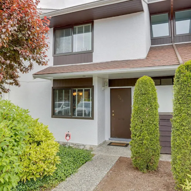 Building - Glenacres Village in Richmond, BC at 9700 Glenacres Drive