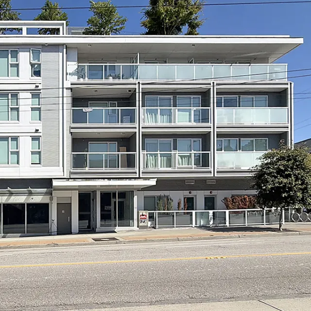 Building - Midtown Central in Vancouver, BC at 2508 Fraser Street