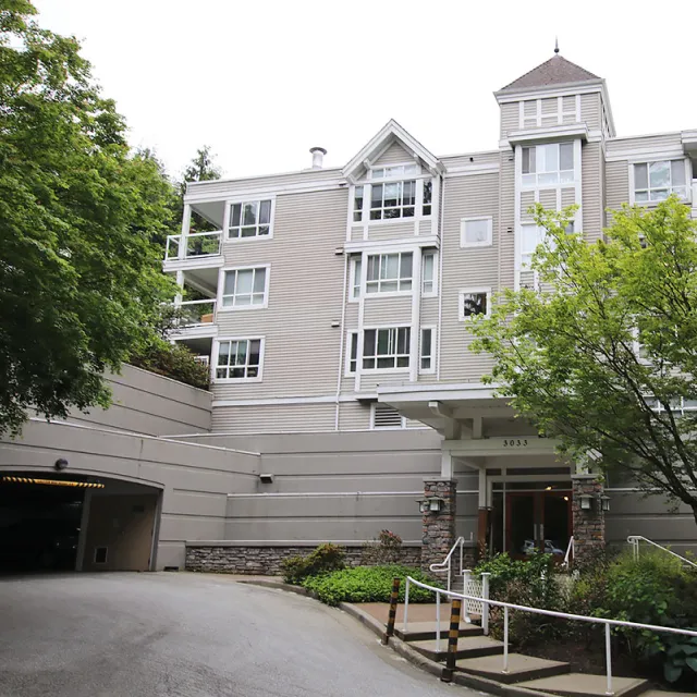 Building - Glenmore in Port Moody, BC at 3033 Terravista Place