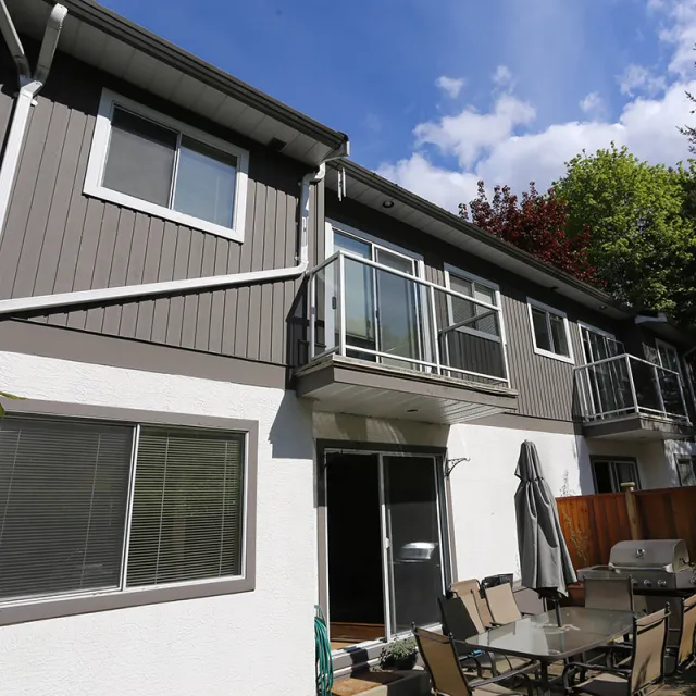 Building - Highland Glen Estates in Squamish, BC at Mamquam Road