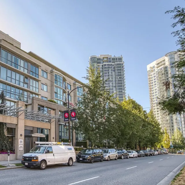 Building - Yaletown Limited Edition in Vancouver, BC at 1038 Cambie Street Building - Yaletown Limited Edition in Vancouver, BC at 1038 Cambie Street