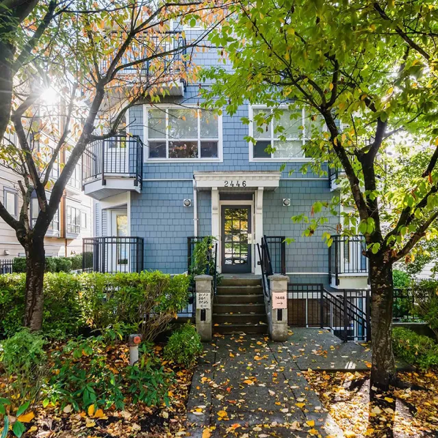 Building - Octona in Vancouver, BC at 2442 West 4th Avenue Building - Octona in Vancouver, BC at 2442 West 4th Avenue