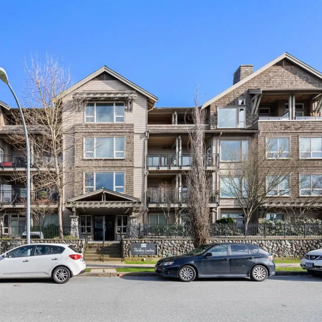 Building - Paddlers Landing in New Westminster, BC at 250 Salter Street