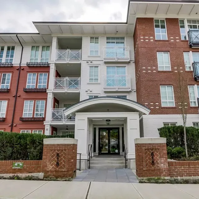 Building - Emerson in Coquitlam, BC at 618 Como Lake Avenue