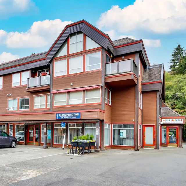 Building - Delbrook Plaza in North Vancouver, BC at 3721 Delbrook Avenue