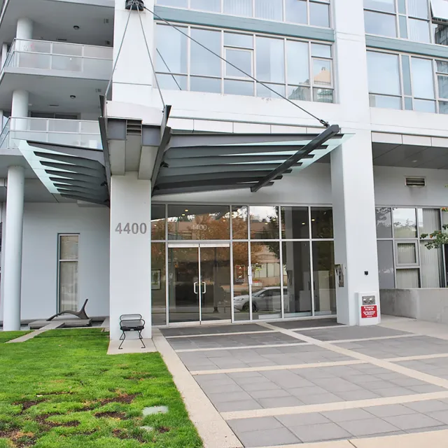Building - Motif at Citi in Burnaby, BC at 4400 Buchanan Street