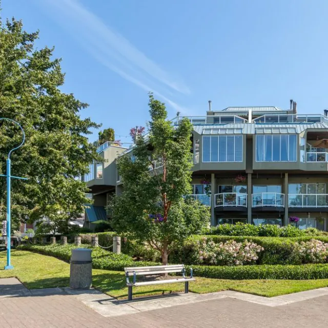 Building - Quay West in New Westminster, BC at 31 Reliance Court