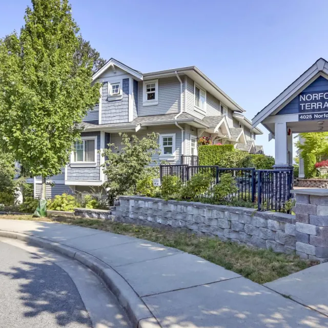 Building - Norfolk Terrace in Burnaby, BC at 4025 Norfolk Street
