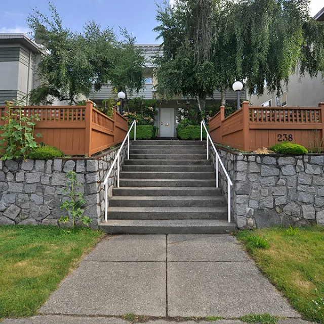 Lower Lonsdale - 1 Bedroom Fourplex For Rent in North Vancouver 1 - 238 West 4th Street, North Vancouver, BC