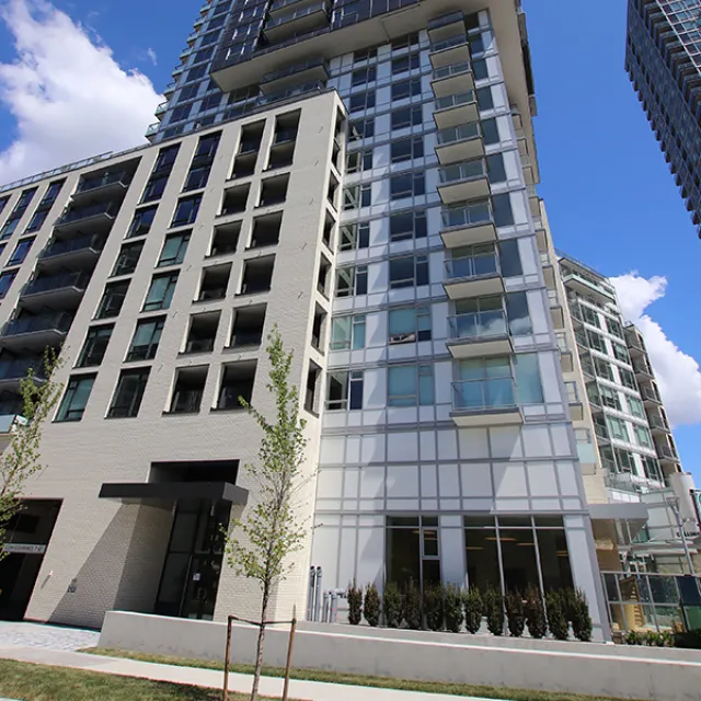 Wall Centre Central Park Tower 3 in Renfrew Collingwood - 1 Bedroom Apartment For Rent in Vancouver 916 - 5470 Orimdale Street, Vancouver, BC