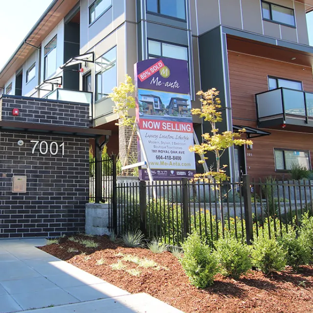 Me-Anta in Metrotown - 2 Bedroom Townhouse For Rent in Burnaby 204 - 7001 Royal Oak Avenue, Burnaby, BC