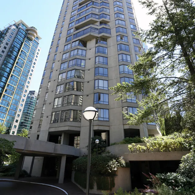 Alberni Place in The West End - 2 Bedroom Apartment For Rent in Vancouver 103 - 738 Broughton Street, Vancouver, BC