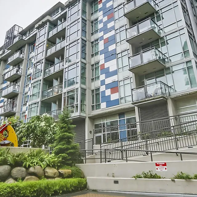 Pinnacle Living False Creek in Olympic Village - 1 Bedroom Apartment For Rent in Vancouver 804 - 63 West 2nd Avenue, Vancouver, BC