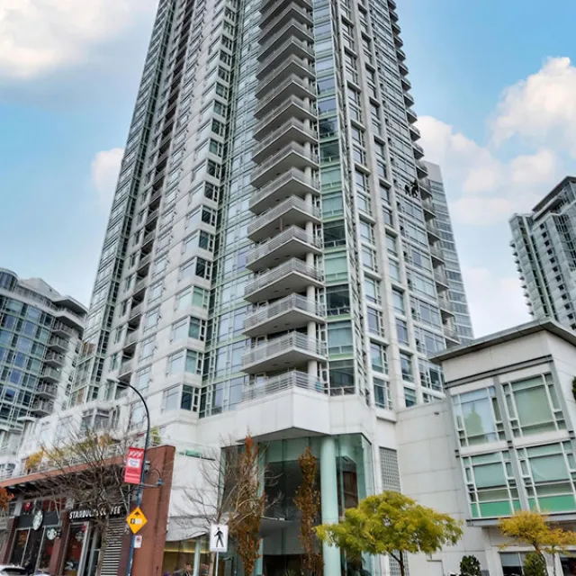 Aquarius I in Yaletown - 1 Bedroom Apartment For Rent in Vancouver 3606 - 1199 Marinaside Crescent, Vancouver, BC