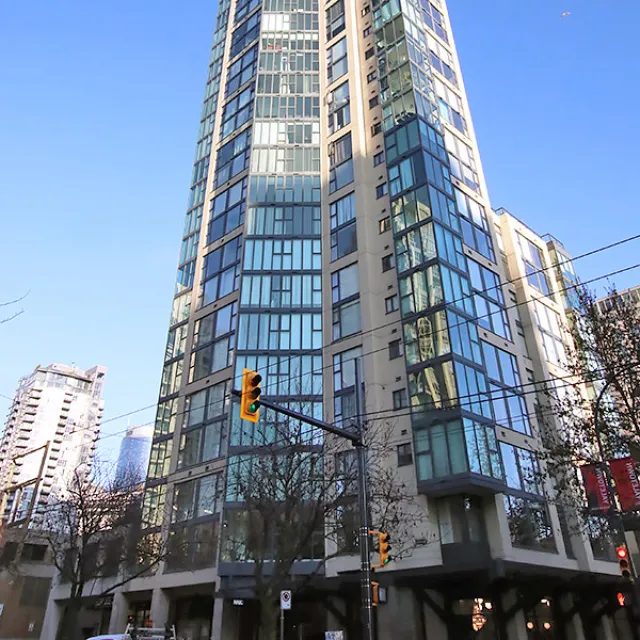 City Crest in Yaletown - 1 Bedroom Apartment For Rent in Vancouver 806 - 1155 Homer Street, Vancouver, BC