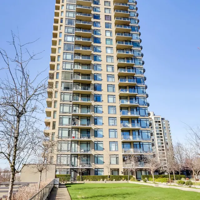 Oma in Brentwood - 1 Bedroom Apartment For Rent in Burnaby 2105 - 2345 Madison Avenue, Burnaby, BC