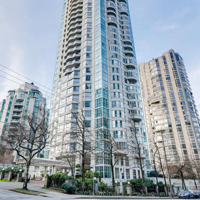Emerald West in Downtown - 1 Bedroom Apartment For Rent in Vancouver 100 - 717 Jervis Street, Vancouver, BC